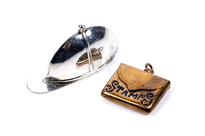 Lot 648 - A novelty vesta in the form of a jockey's hat; and a novelty stamp box in the form of a letter