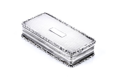 Lot 640 - A George IV silver snuff box