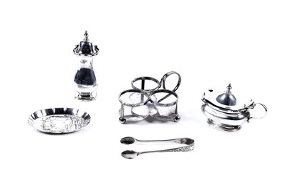 Lot 645 - Early 20th century silver items