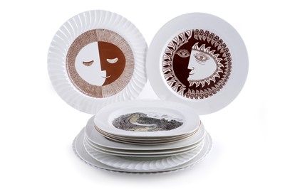 Lot 334 - A collection of Minton China dinnerware; and three R. Heald oval dishes