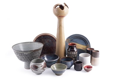 Lot 335 - A collection of mid-20th Century studio pottery