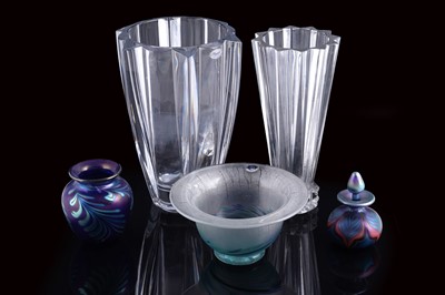 Lot 392 - Studio glassware