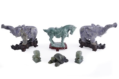 Lot 406 - A collection of Chinese hardstone animals