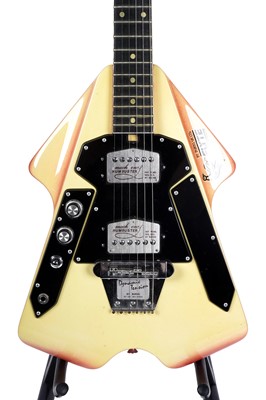 Lot 68 - A left-handed Burns UK Flyte 6