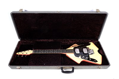 Lot 68 - A left-handed Burns UK Flyte 6