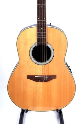 Lot 53 - A left-handed Ovation Applause