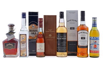 Lot 570 - A collection of alcohol