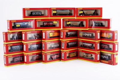 Lot 272 - Twenty-five boxed Hornby 00-gauge rolling stock/wagons