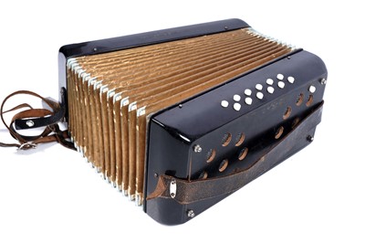 Lot 5 - A Hohner Mignon II accordion