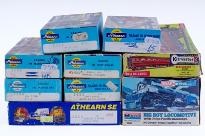 Lot 238 - Seven boxed Athearn H0 gauge models; and other items