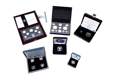 Lot 462 - Six coin sets