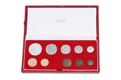 Lot 429 - South Africa Mint ten coins set