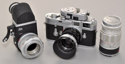 Lot 446 - A Leica M3 rangefinder camera serial no....