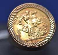 Lot 558 - An Elizabeth II gold sovereign, 1981, in 9ct....