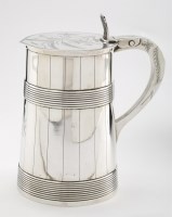 Lot 692 - A George III silver lidded tankard, by Robert...