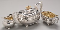 Lot 710 - A George III silver teapot, possibly by...