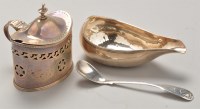 Lot 739 - A George III silver mustard pot, by Robert...