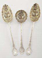 Lot 756 - A silver and silver gilt fruit serving set,...