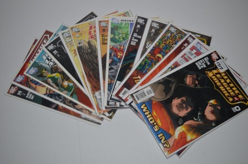 Lot 1717 - Justice League of America: JLA (2006) x 55;...