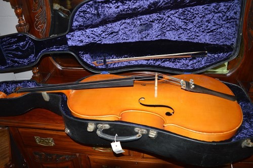 Lot 1100 - A cello and bow, by Andreas Zeller, Romania...