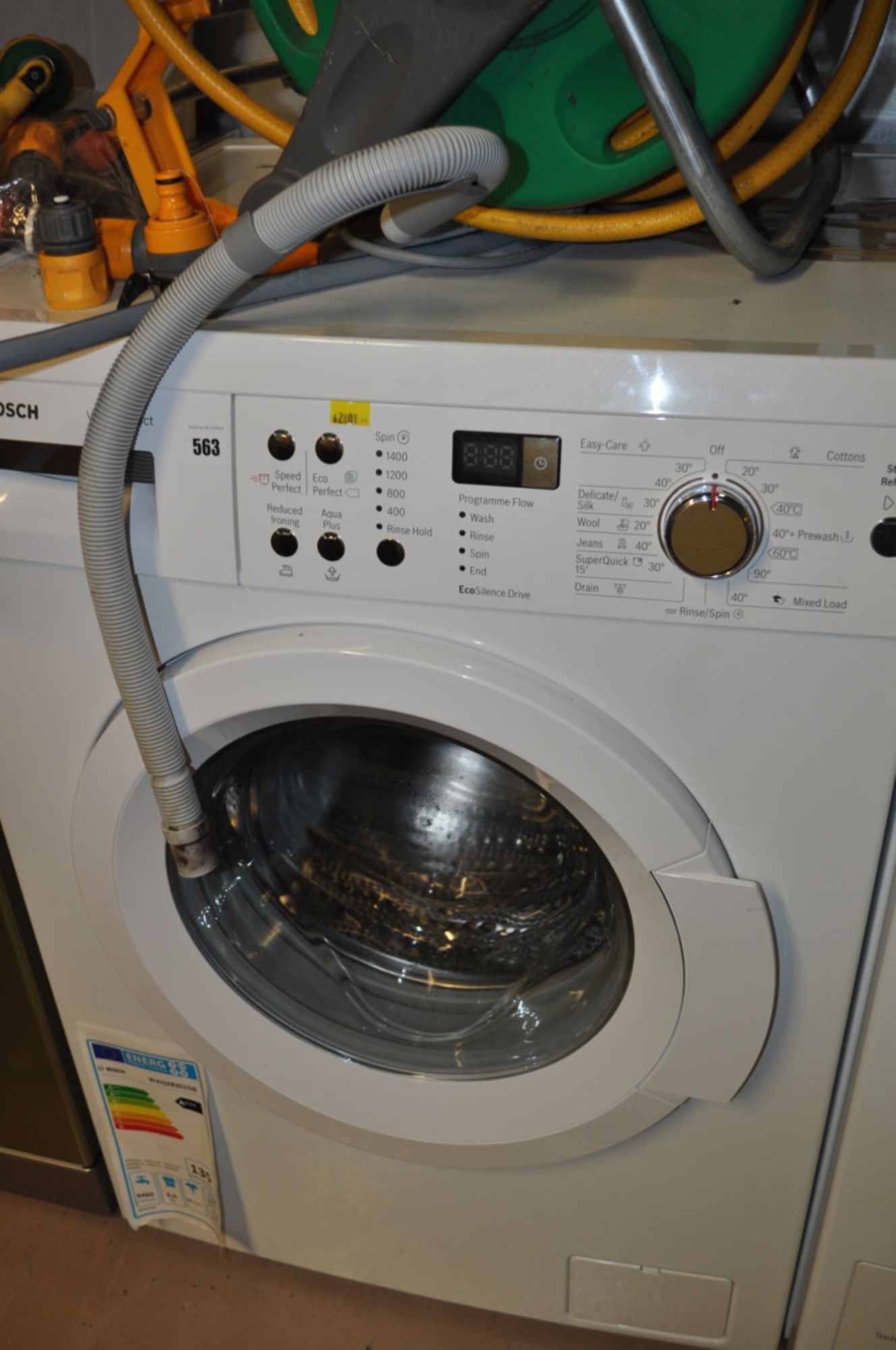 Lot 563 A Bosch Vario Perfect automatic washing