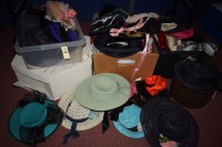 Lot 1084 - A large quantity of ladies hats of various...