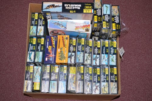 Lot 257 - Heller model constructor kits, mainly 1:72...