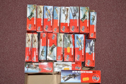 Lot 289 - Airfix model constructor kits; 1:72 scale red...