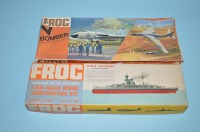 Lot 437 - Frog model constructor kits, to include: an...