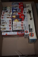 Lot 586 - Airfix model constructor kits: mainly 1:72...