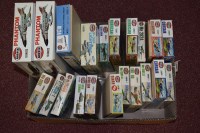 Lot 605 - Airfix model constructor kits: Military...