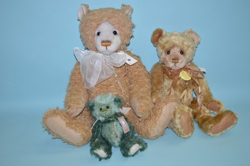 Lot 36 - Charlie Bears: The Seaside Collection, Fish,...