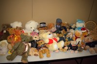 Lot 147 - Assorted teddy bears, to include: Russ;...